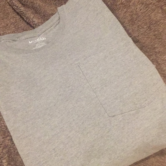 Duluth Long Tail Pocket Tee. Excellent Condition! - Picture 3 of 3